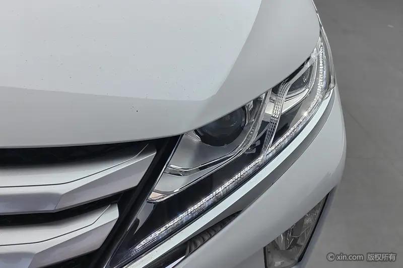 Mitsubishi Eclipse Cross — фото 5