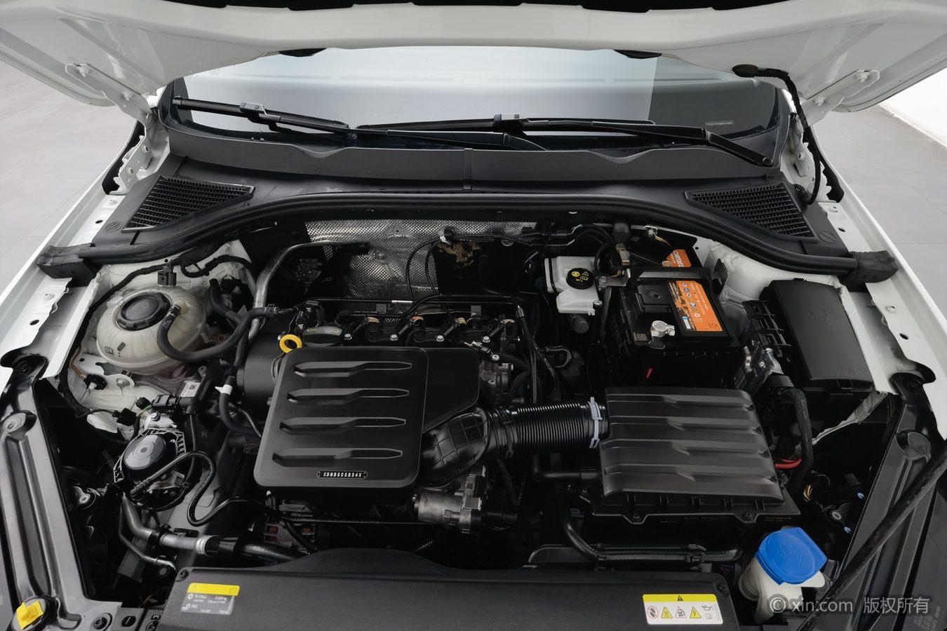 Volkswagen Bora 2023 1.5L AT