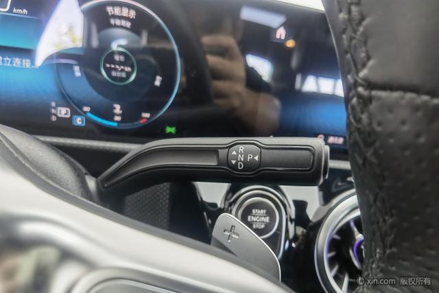 Mercedes-Benz A-Class 2022 A 200 L — фото 14