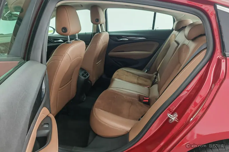 Buick Regal — фото 13