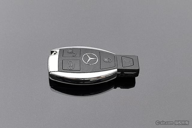 Mercedes-Benz V-Class 2021 V 260 L — фото 6