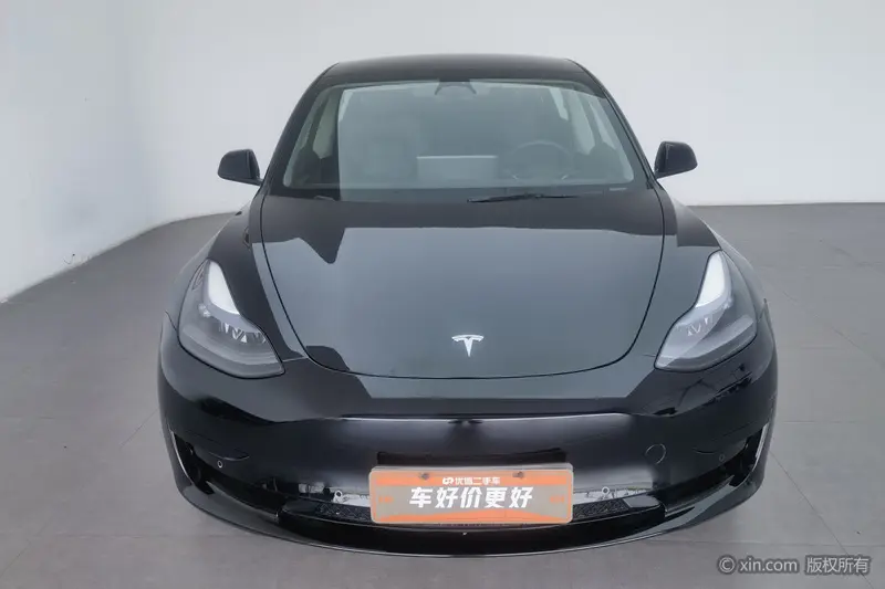 Tesla Model 3 — фото 2