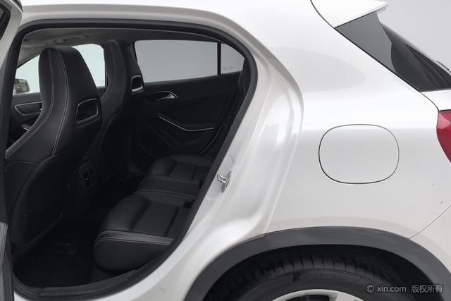 Mercedes-Benz GLA 2016 GLA 200 — фото 19