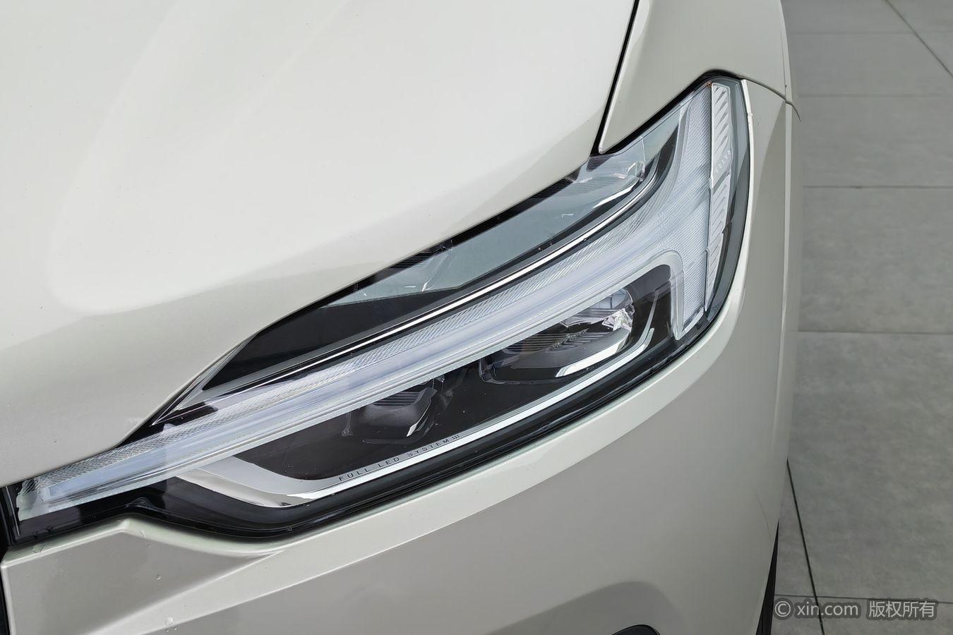 Volvo XC60 2019 T5 V