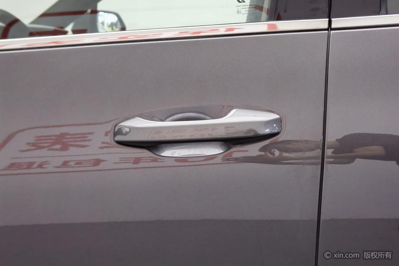 Li Auto ONE 2021 6 мест