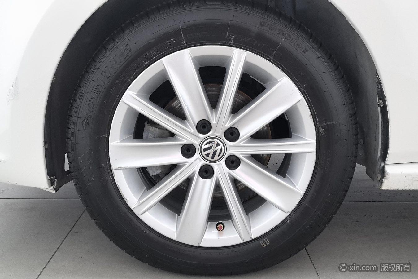 Volkswagen Polo 2014 1.4L AT Comfort