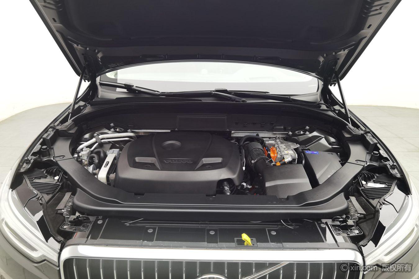 Volvo XC60 PHEV 2019 T8 E Luxury VI