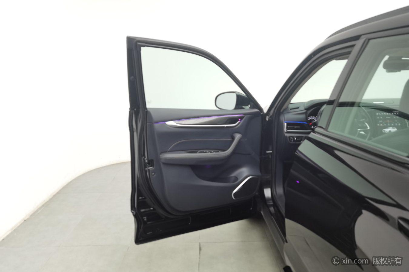 Brilliance V7 2019 yun dong 300T АКПП Люкс