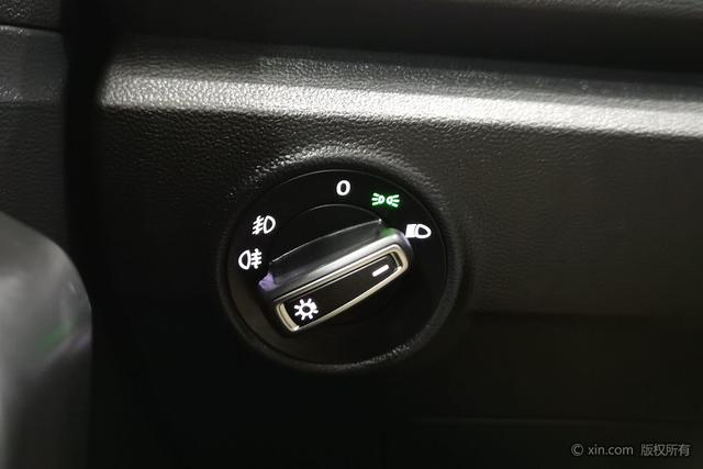 Volkswagen T-Roc 2022 280 TSI DSG 2 WD PLUS — фото 10