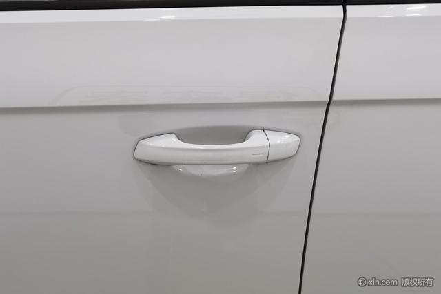 Volkswagen T-Roc 2022 280 TSI DSG 2 WD PLUS — фото 12