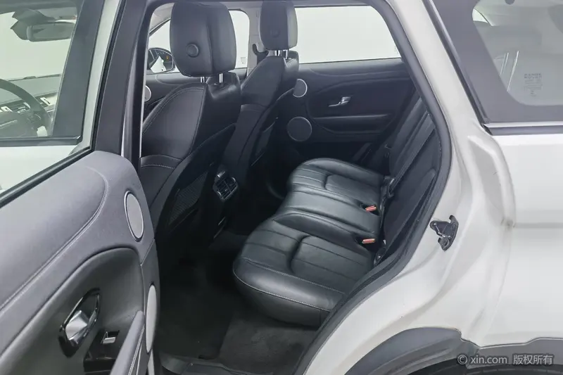 Land Rover Range Rover Evoque — фото 15