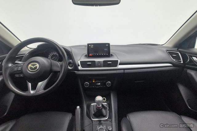Mazda 3 2016 1.5 L MTLuxury — фото 12