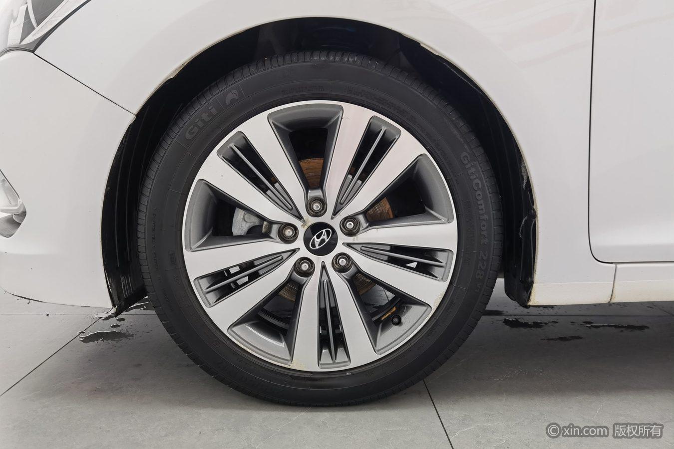 Hyundai Mistra 2016 1.6T AT GLS