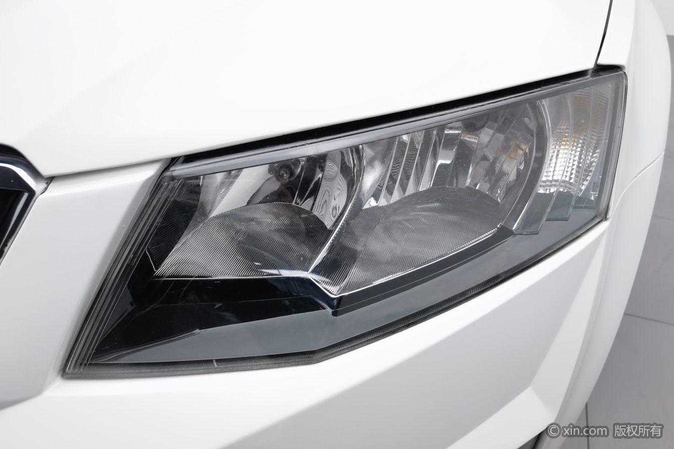 Skoda Octavia 2017 1.6L AT