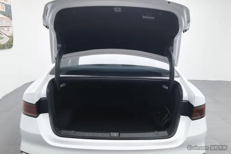 BYD Qin Plus — фото 18