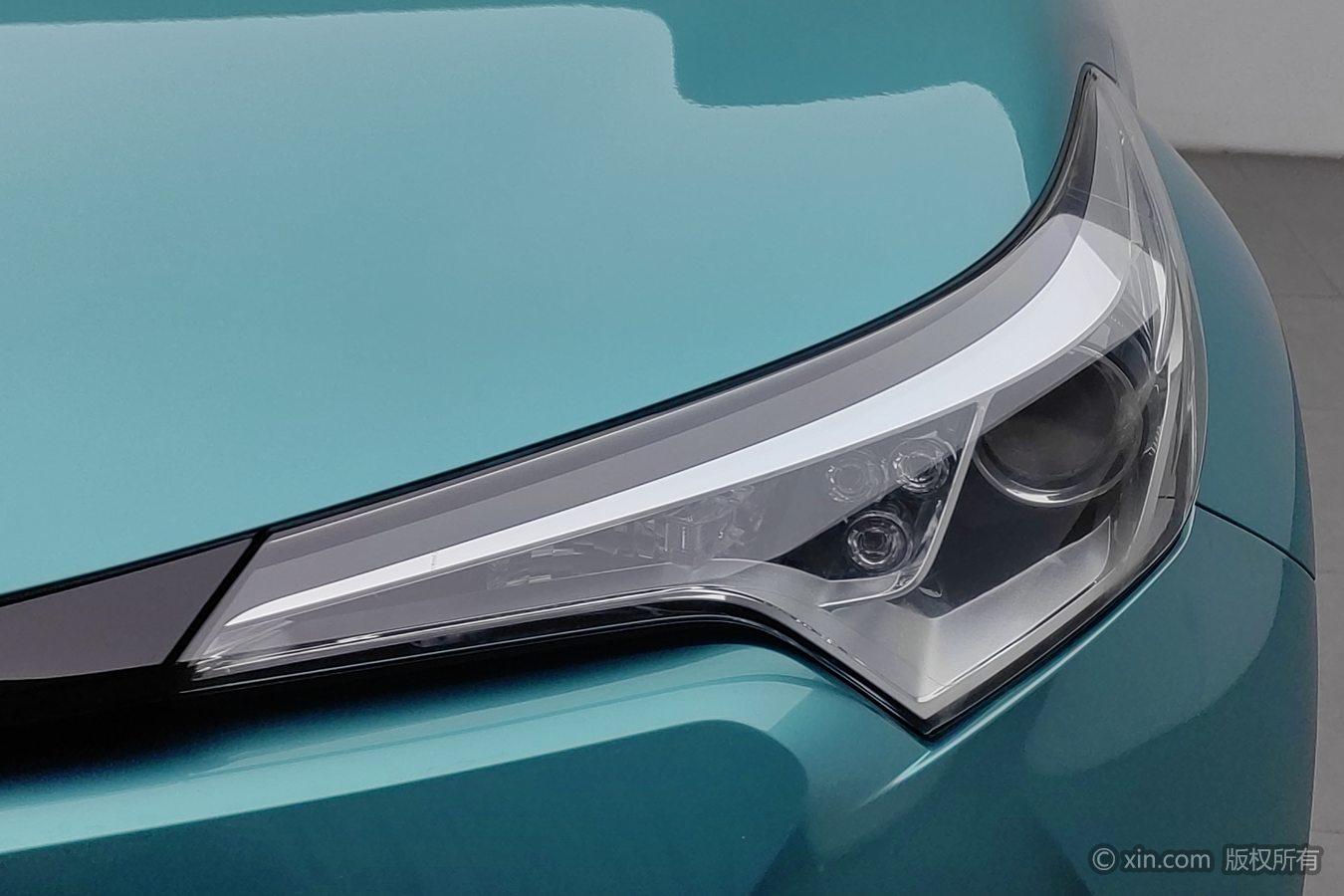Toyota C-HR 2018 2.0L Lead V