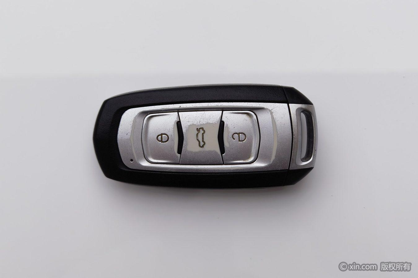 Geely Emgrand 2015 RS 1.5L MT