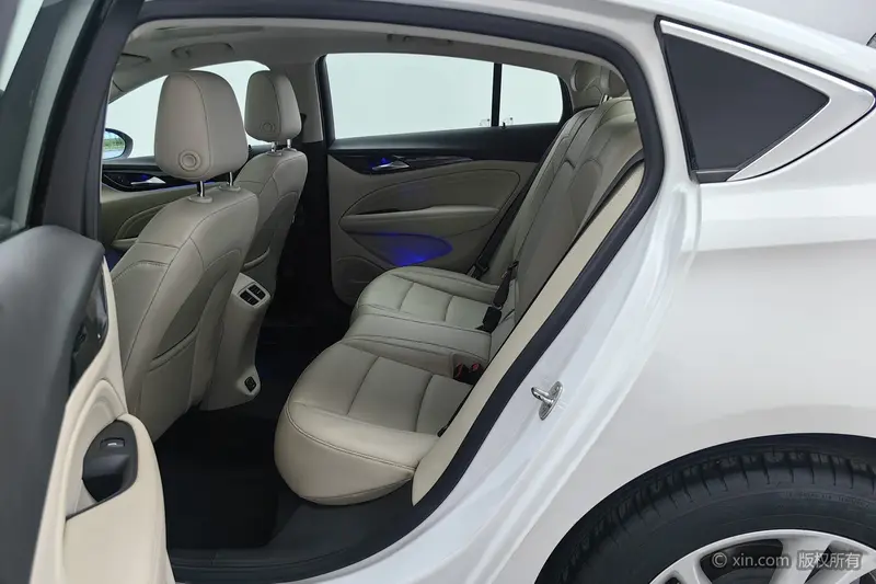 Buick Regal — фото 14