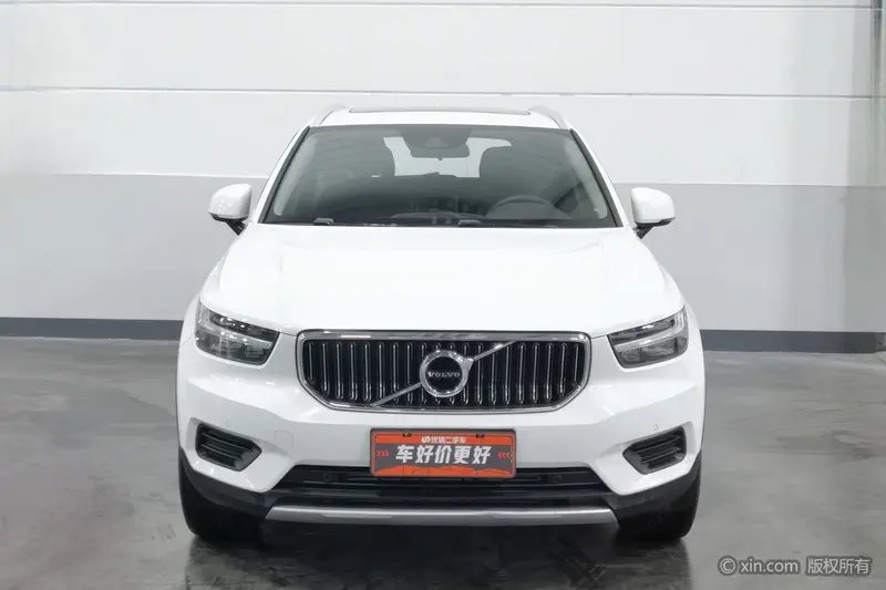 Volvo XC 40 T 3 2 WD — фото 2