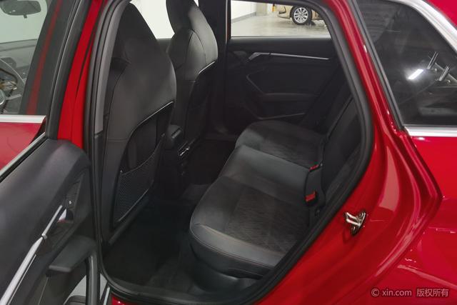 Audi A3 2023 Sportback 35 TFSI Sport — фото 20