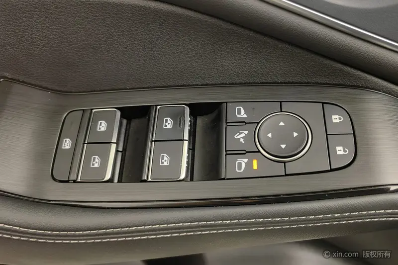 Nissan X-Trail — фото 18