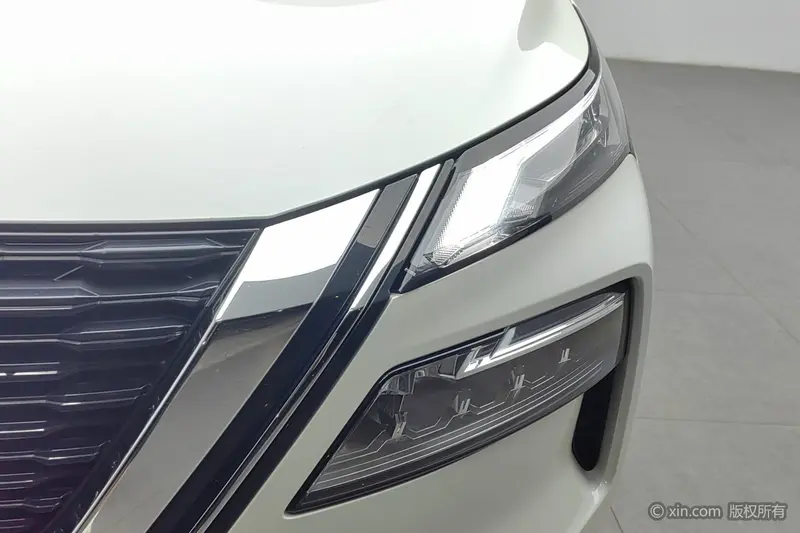 Nissan X-Trail — фото 5