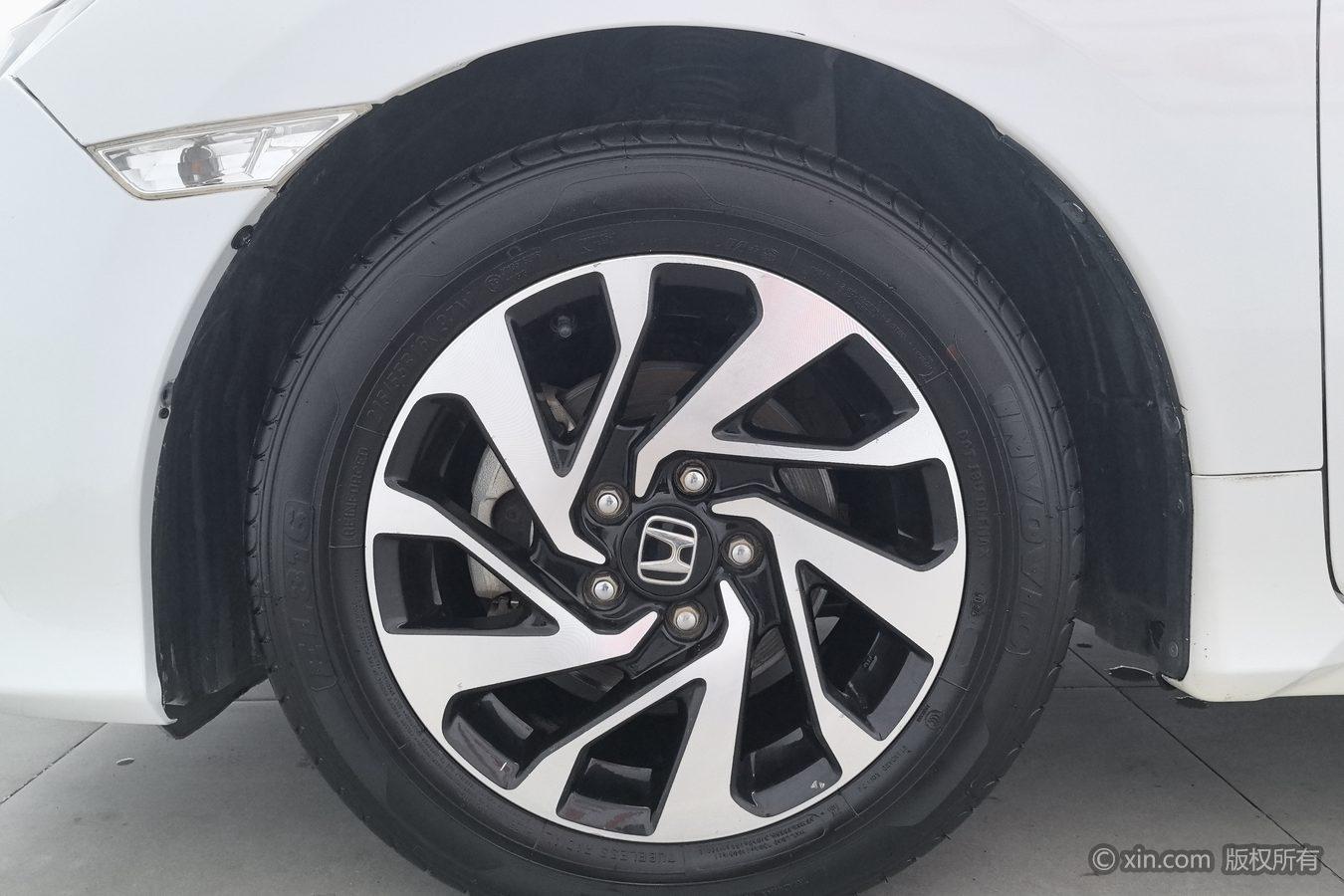 Honda Civic 2016 220TURBO MT Luxury