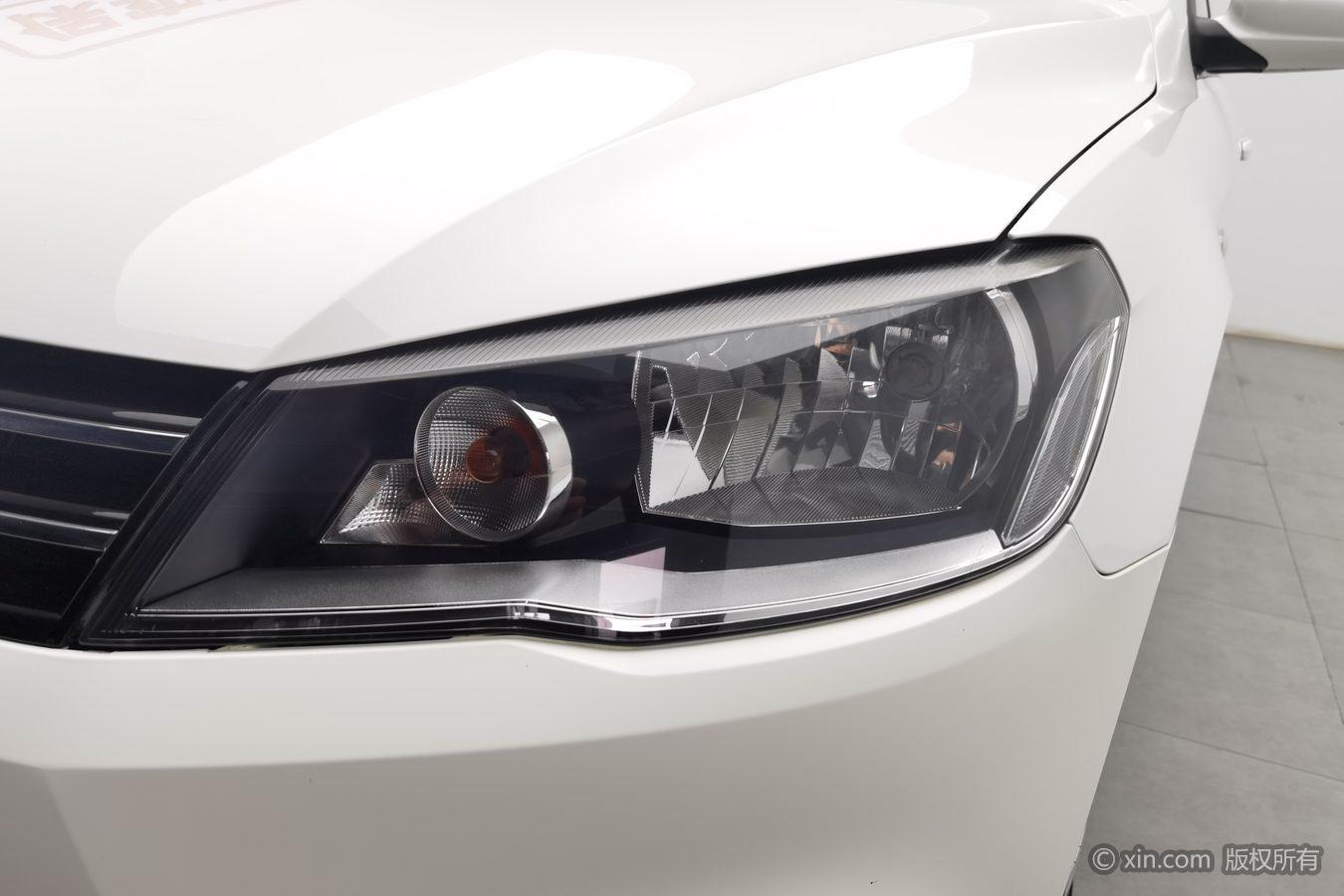 Volkswagen Jetta 2015 1.6L MT Fashion