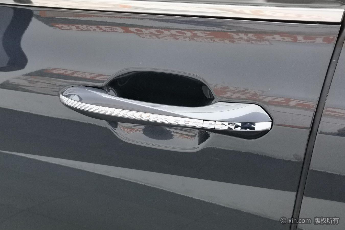 Hyundai Custo 2024 270TGDi LUX Luxury