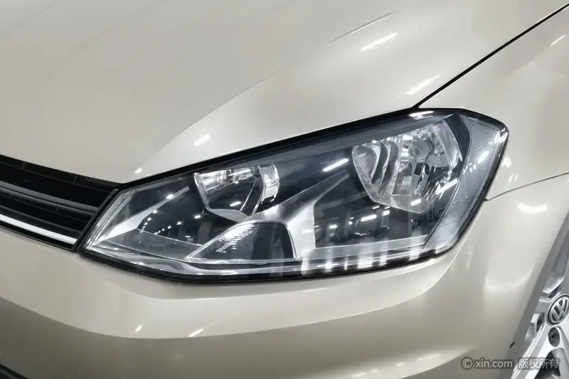 Volkswagen Golf — фото 5