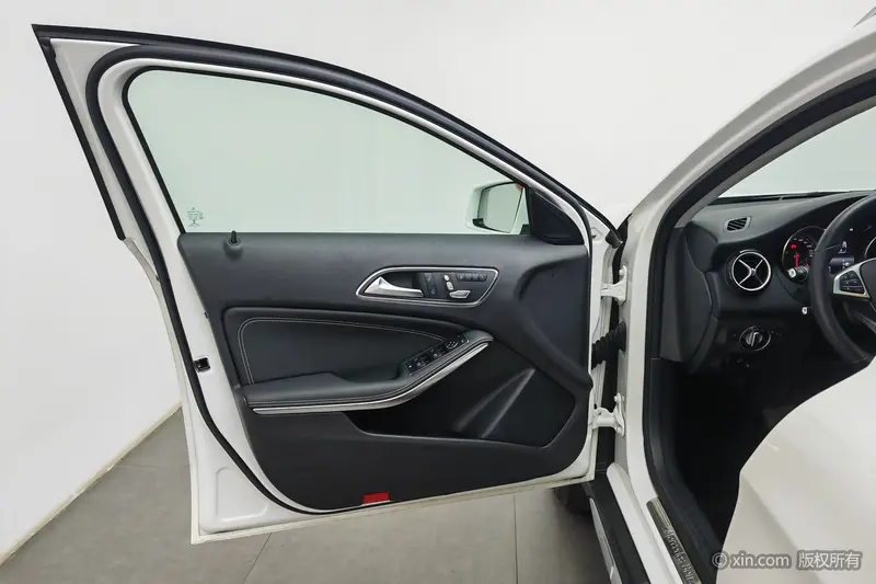 Mercedes-Benz GLA — фото 17