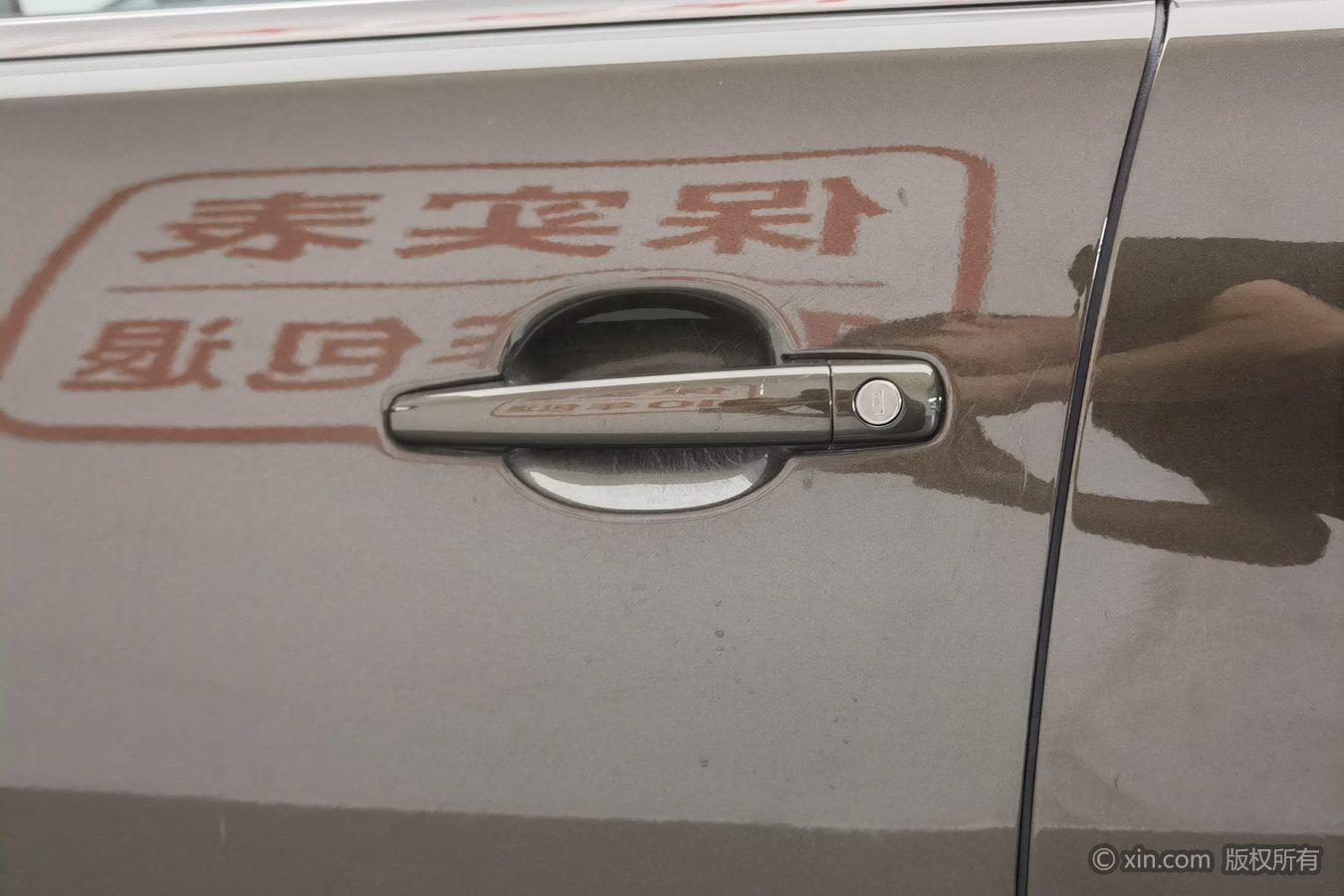 Peugeot 3008 2013 1.6THP AT