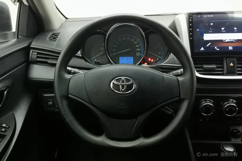Toyota YARIS L 1.5 E CVT — фото 9
