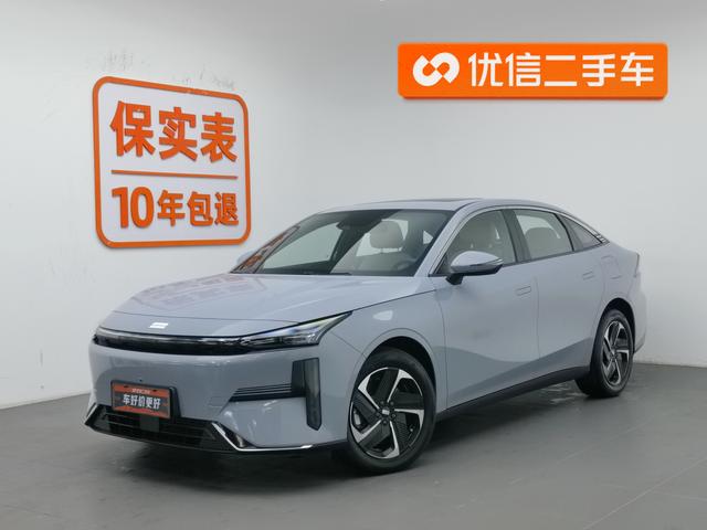 Geely Galaxy L6 2023 года выпуска