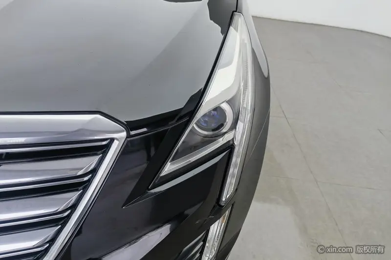 Cadillac XT5 — фото 5
