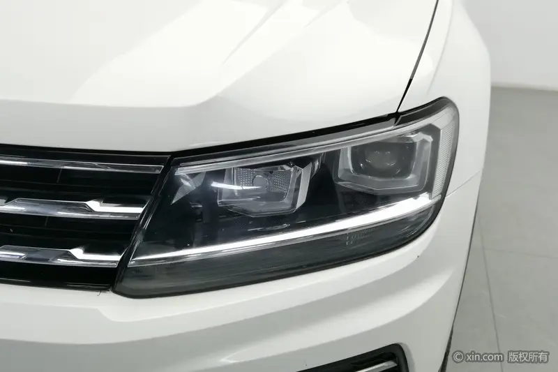 Volkswagen Tiguan L — фото 5