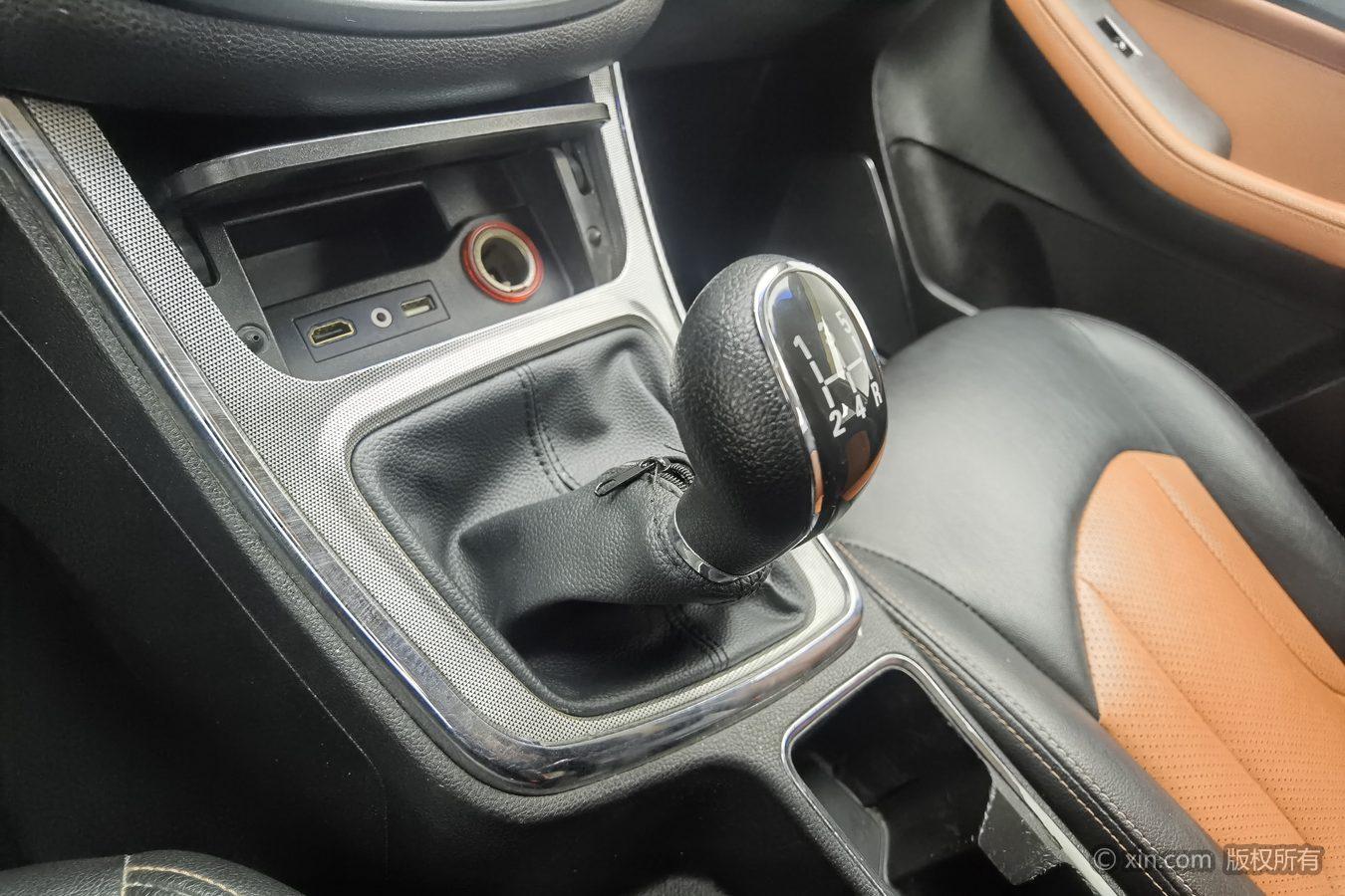Baojun 560 2015 1.8L МКПП Elite