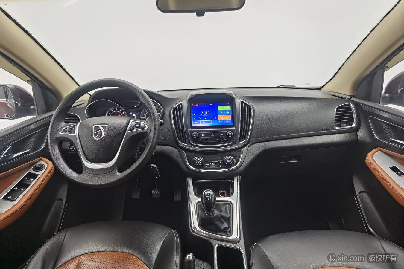 Baojun 560 2015 1.8L МКПП Elite