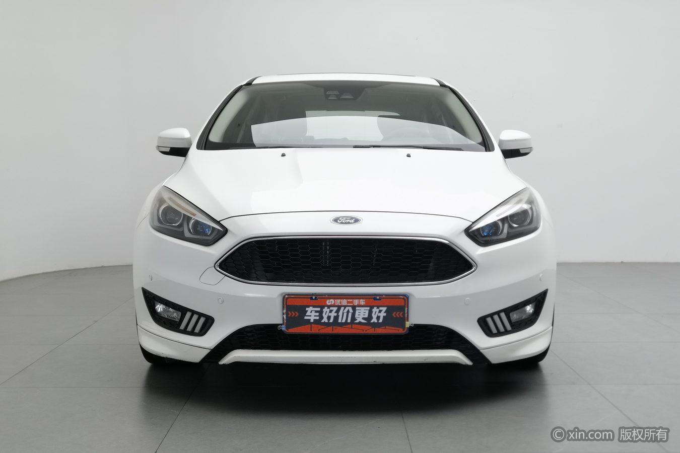Ford Focus 2015 EcoBoost 180 AT Sport