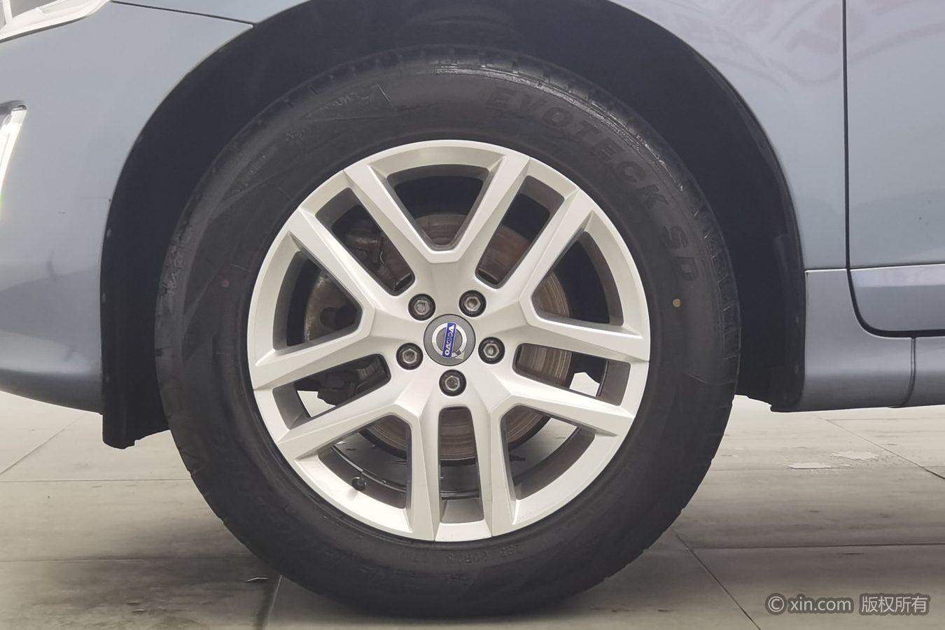 Volvo XC60 2017 T5