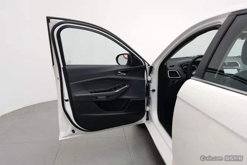 Ford Escort — фото 16