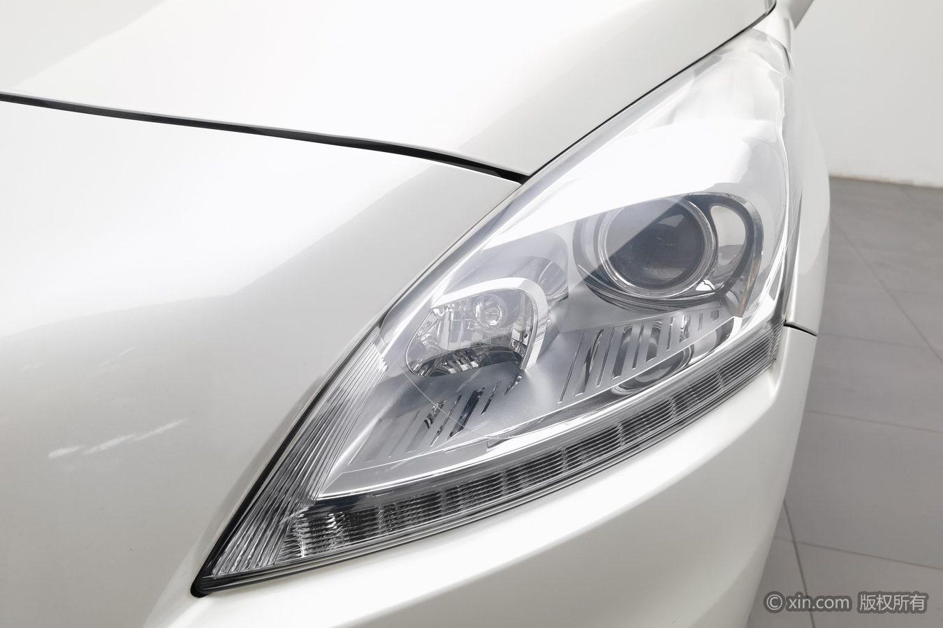 Peugeot 3008 2015 2.0L AT