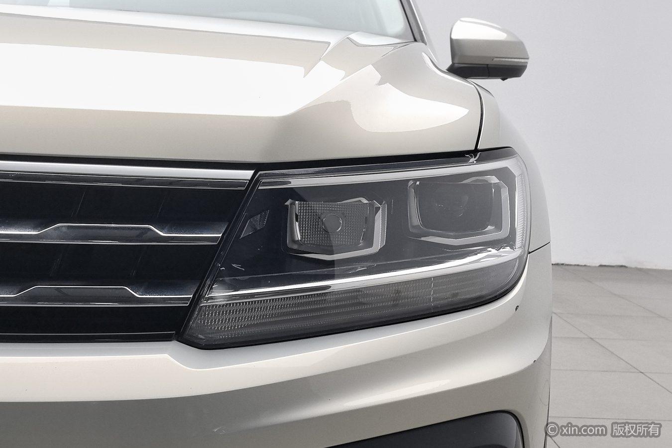 Volkswagen Tiguan L L 2021 330TSI AT R-Line