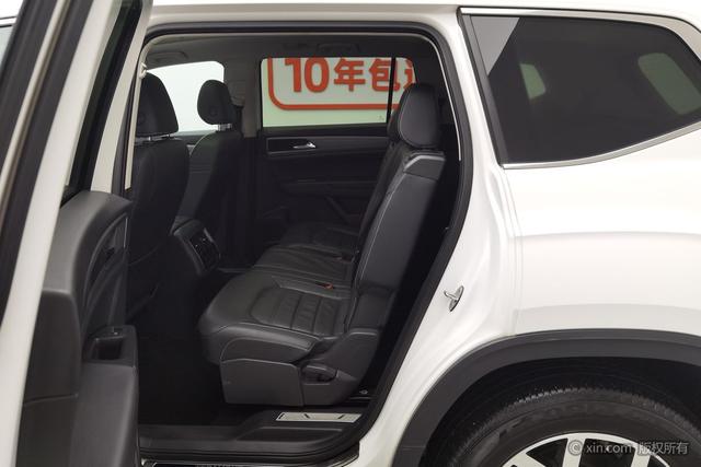 Volkswagen Teramont 2017 530 V 6 4 WD — фото 19