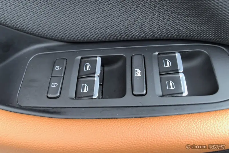 Chery Tiggo 7 — фото 17
