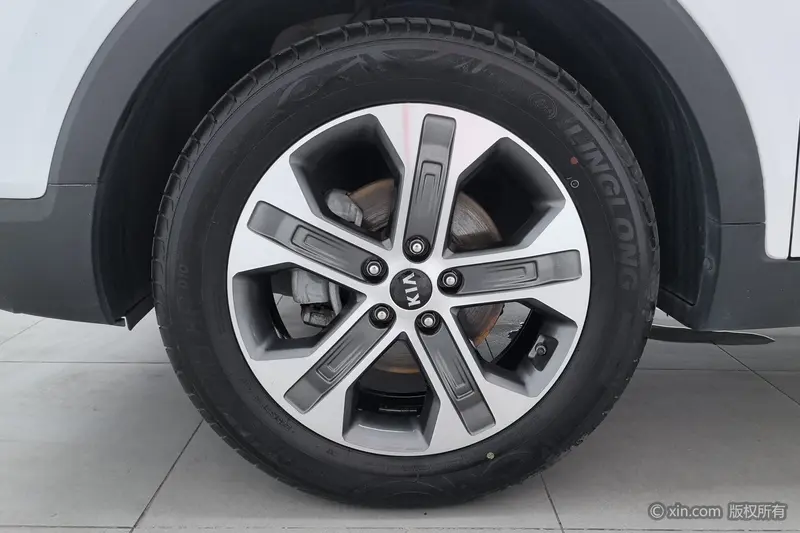 Kia Sportage — фото 6