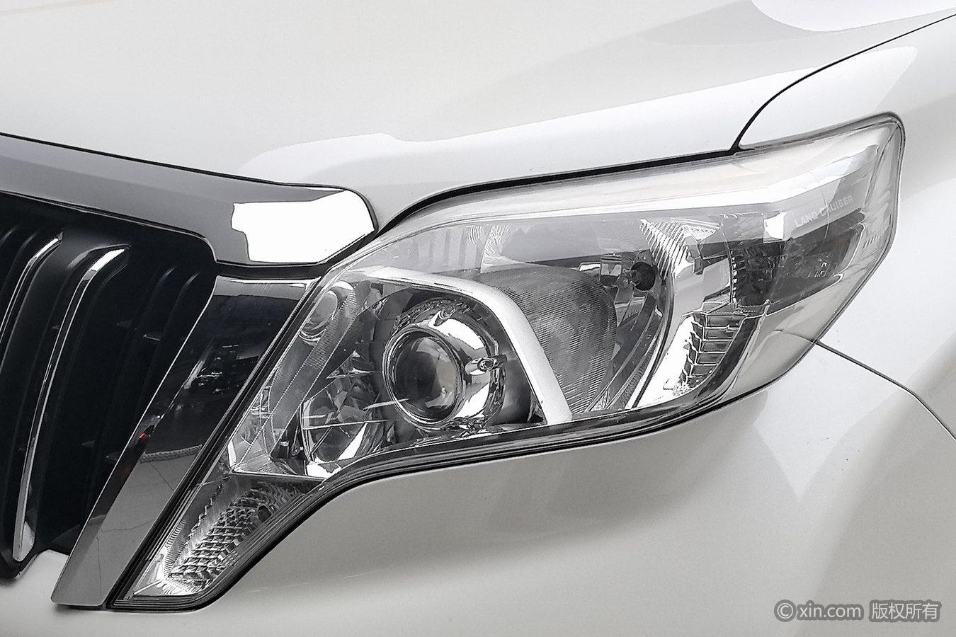 Toyota Land Cruiser Prado 2015 2.7L AT Standard