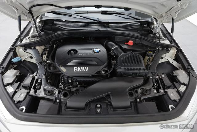 BMW 1-Series 2018 118i Sport — фото 5