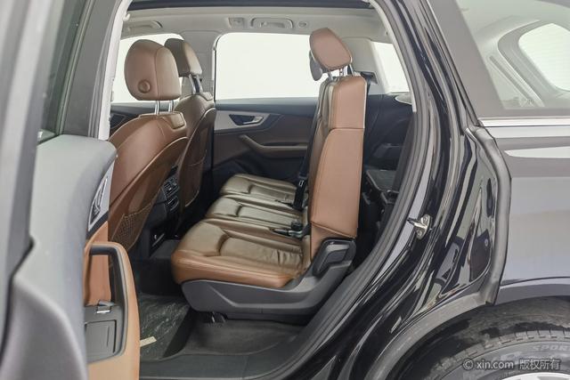 Audi Q7 2019 45 TFSI Comfort — фото 19