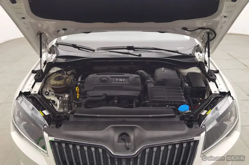 Skoda Superb TSI 330 DSG — фото 6